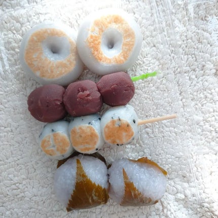 seiko_official on LIPS 「下手くそイビツの世界適当でいいッッ🧸🎈配色を秋にしてメタルな紫..」(4枚目)