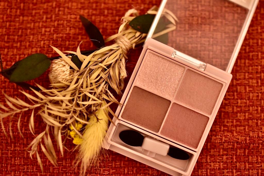 シルキースフレアイズ/キャンメイク/アイシャドウパレットを使ったクチコミ(2枚目)