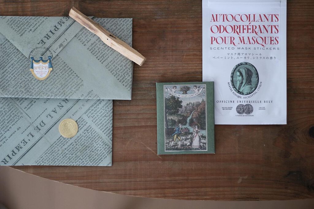 ルーブルコレクション紙ソープ/オフィシーヌ・ユニヴェルセル・ビュリー/リップケアを使ったクチコミ（3枚目）