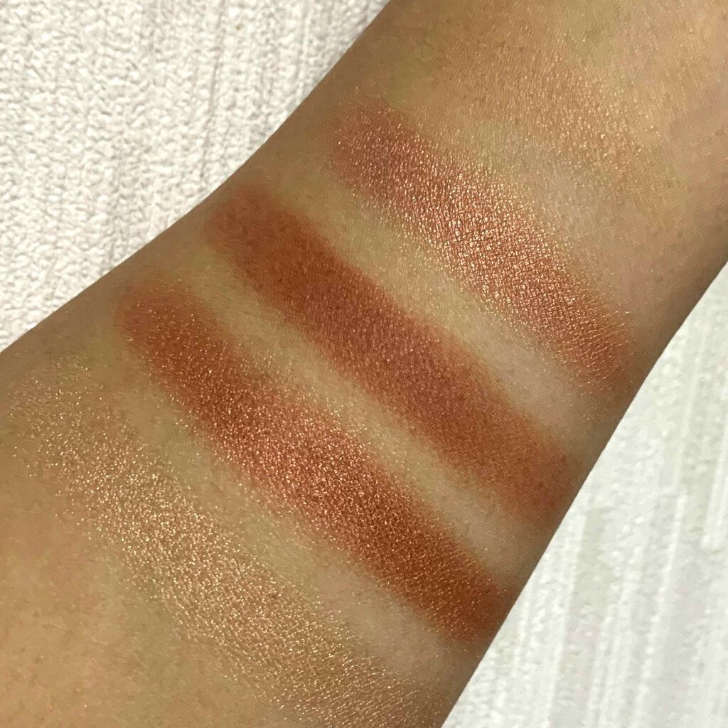 ハイライティング パウダー サンセットグロウ/BOBBI BROWN/パウダーハイライトを使ったクチコミ（3枚目）