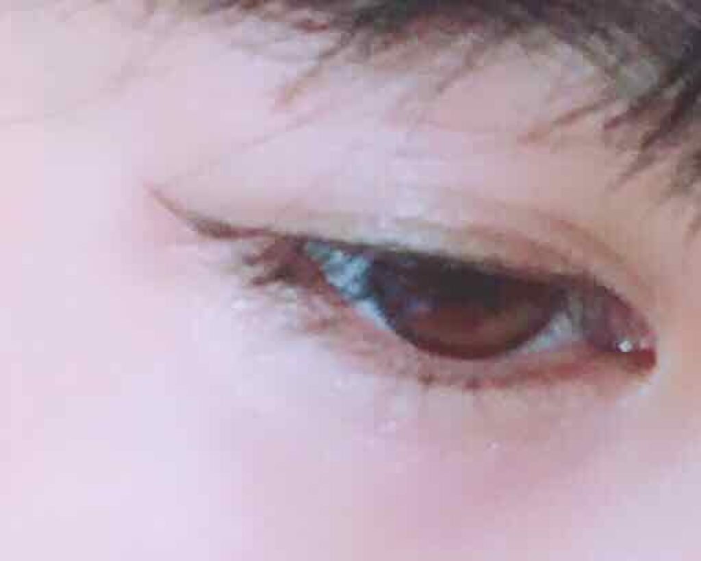 クラッシュダイヤモンドアイズ/KATE/アイシャドウパレットを使ったクチコミ（2枚目）