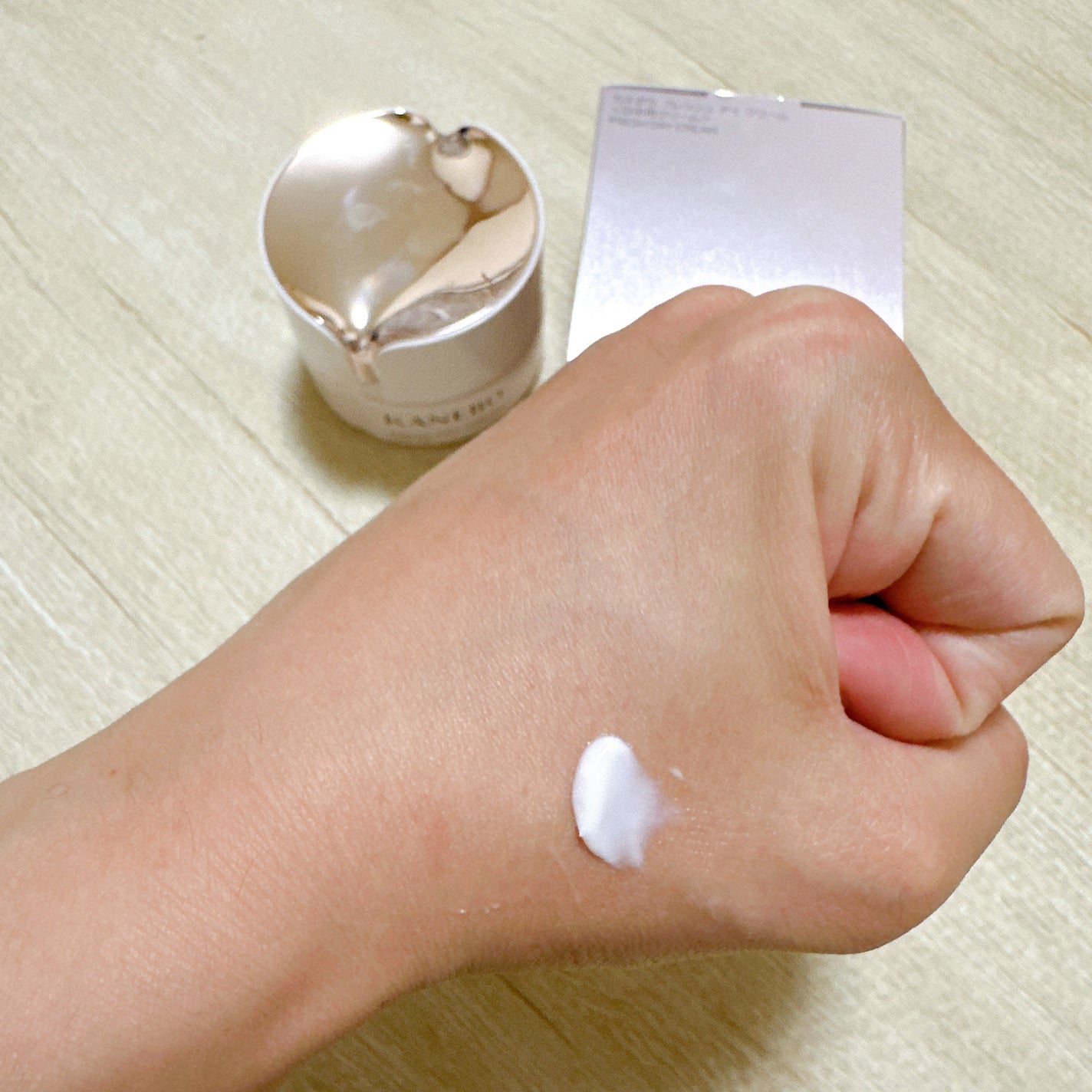 カネボウ フレッシュ デイ クリーム/KANEBO/化粧下地を使ったクチコミ(3枚目)