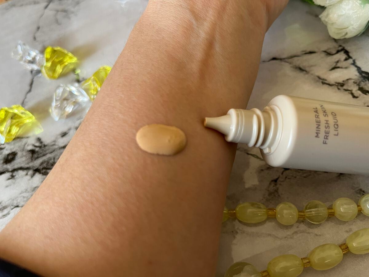 ミネラルフレッシュスキンリキッド/エトヴォス/リキッドファンデーションを使ったクチコミ(3枚目)