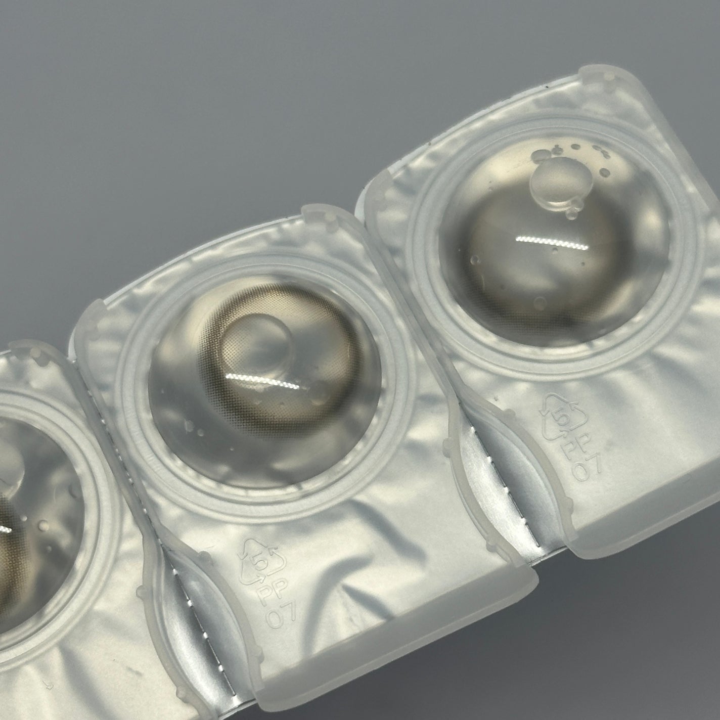 レヴィアワンデーカラー/ReVIA/ワンデー(1DAY)カラコンを使ったクチコミ(2枚目)