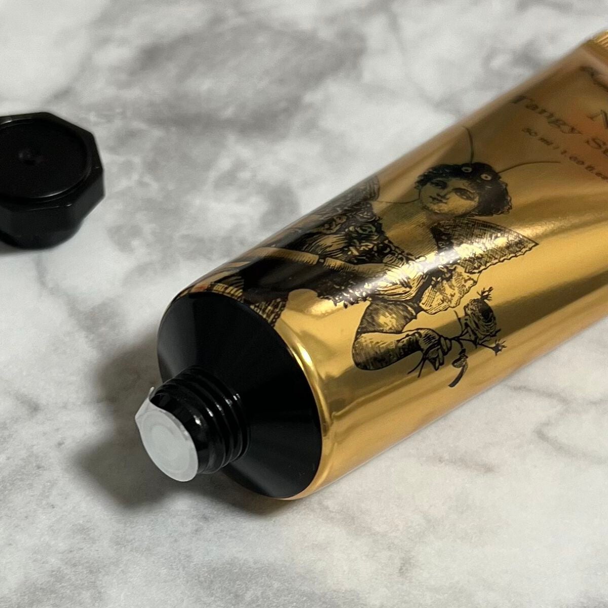 パフュームハンドクリーム グリーンデュー/オプタウム/ハンドクリームを使ったクチコミ(4枚目)