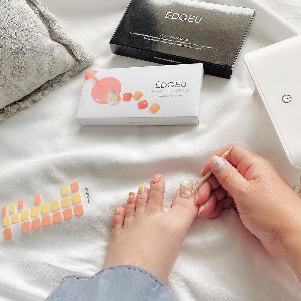 EDGEU ジェルネイルシール/EDGEU/ネイルシールを使ったクチコミ(4枚目)