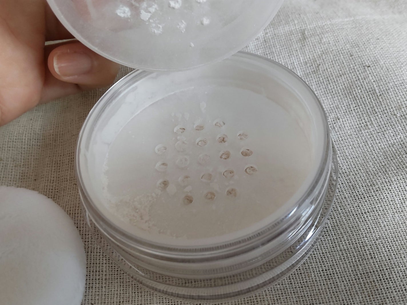 うるふわ仕上げパウダー/CEZANNE/ルースパウダーを使ったクチコミ(3枚目)