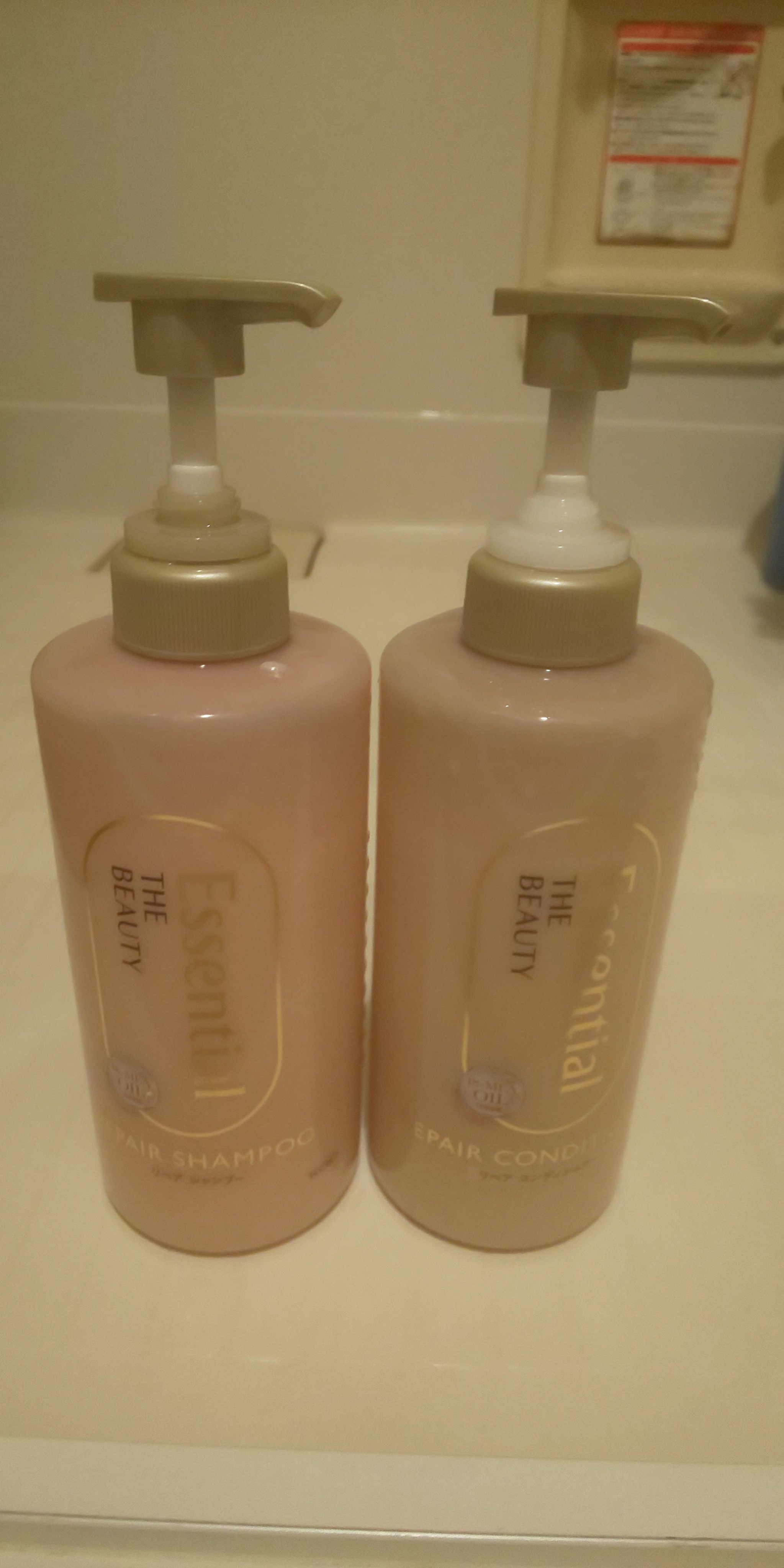 ザビューティ うるツヤチャージヘアパック/エッセンシャル/ヘアマスク・ヘアパックを使ったクチコミ（1枚目）