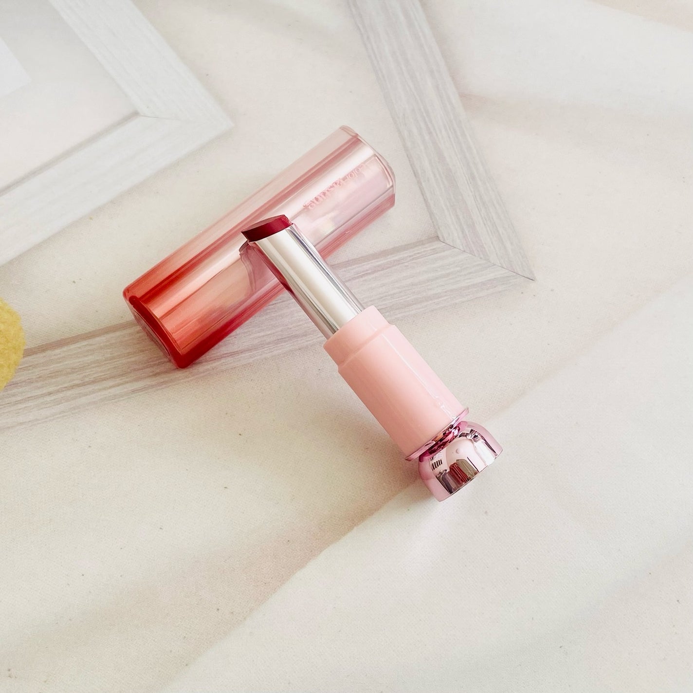 カラーラスティンググロウスティック/ETUDE/口紅を使ったクチコミ(2枚目)