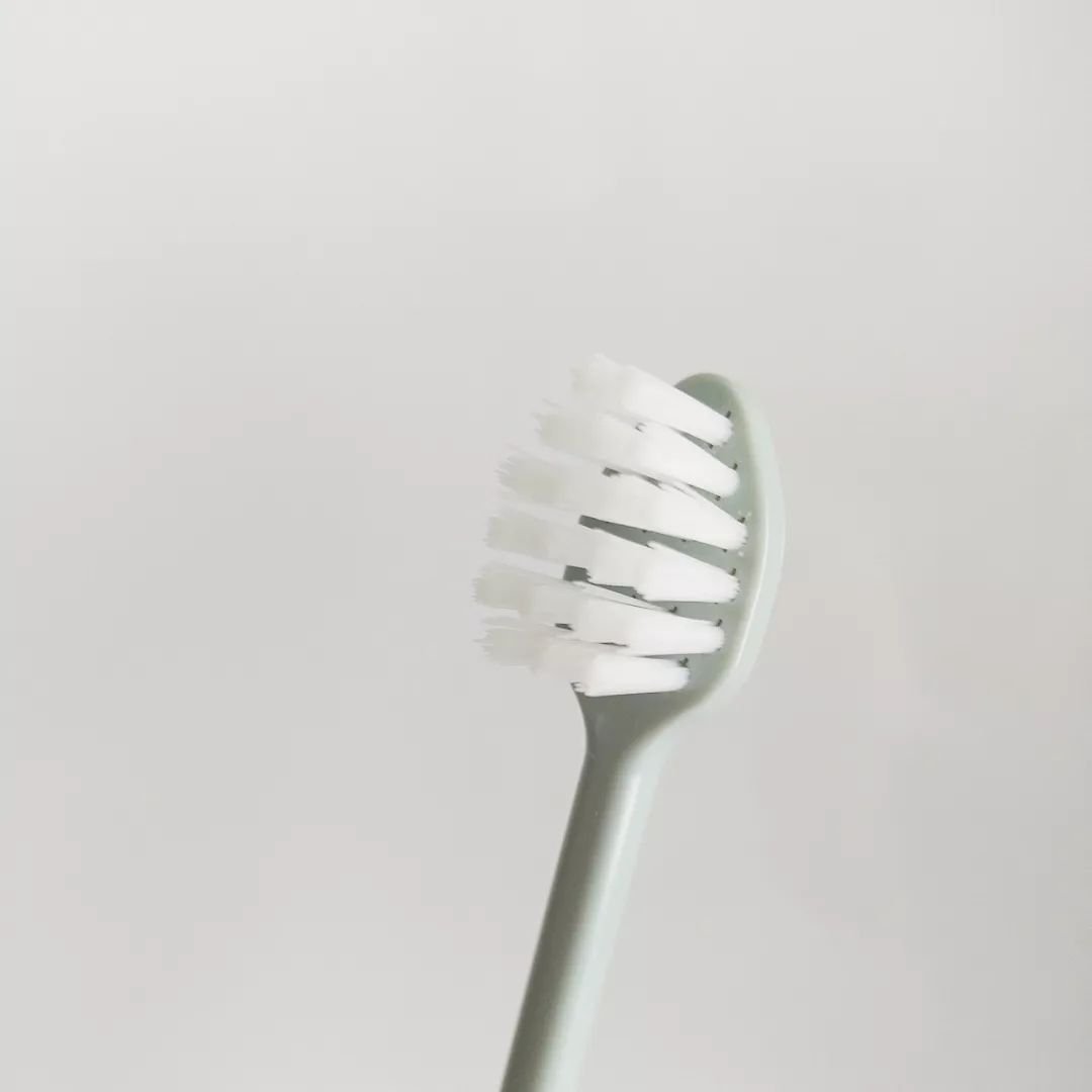 オーラツープレミアムハブラシ　なめらかフィット/オーラツー/歯ブラシを使ったクチコミ（3枚目）