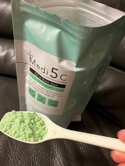 ゆり on LIPS 「【薬用オイルinバスソルト】★"スキンケア""×""身体メンテ..」(5枚目)