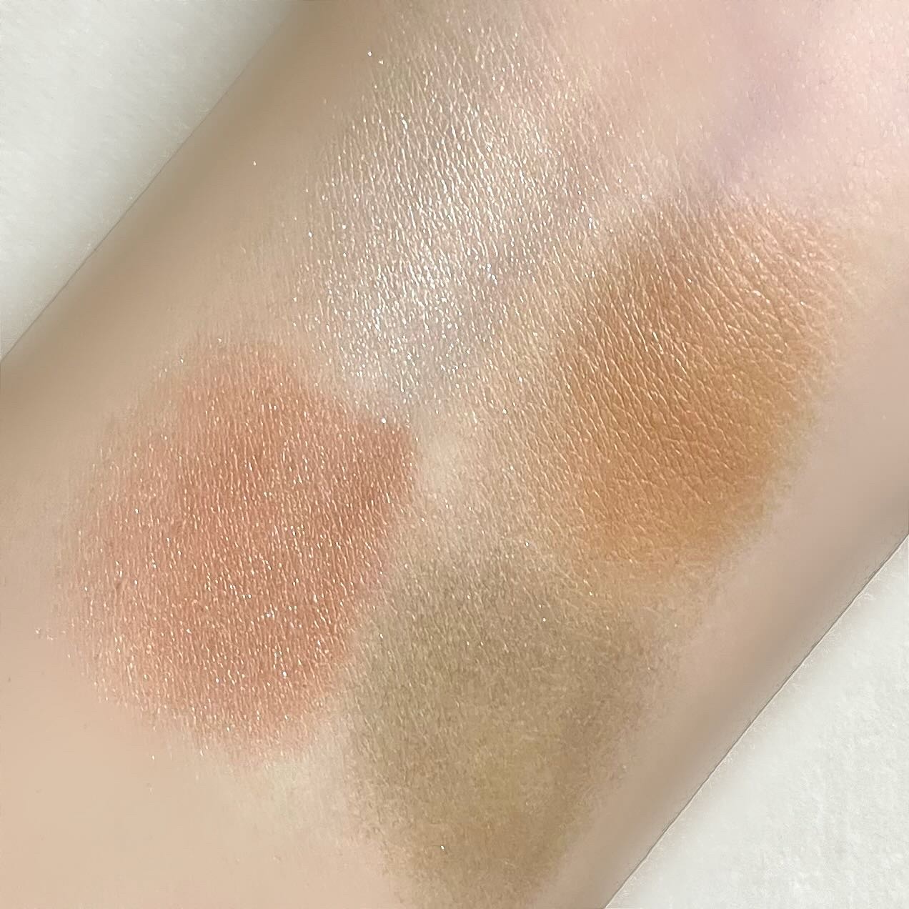 キスミー　フェルム　スタイリングアイパレット 03 ヴェールリネン/キスミー フェルム/アイシャドウパレットを使ったクチコミ（2枚目）