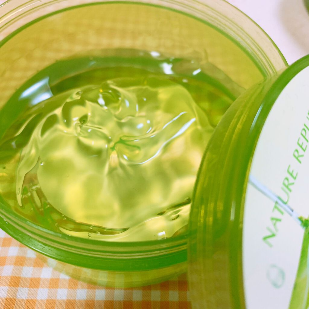 マイルド＆モイスチャーアロエジェル/ネイチャーリパブリック/ボディローションを使ったクチコミ（2枚目）