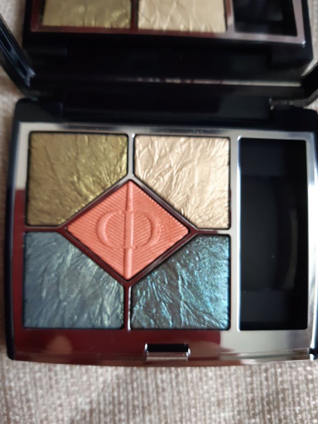 サンク クルール クチュール<バーズ オブ ア フェザー>/Dior/アイシャドウパレットを使ったクチコミ(1枚目)