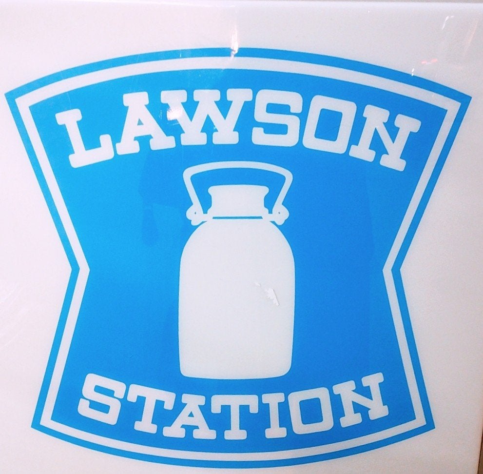 mcgroupakiko on LIPS 「事務仕事が多く紙を触る頻度が高くなるとパサパサの指先では作業効..」(8枚目)