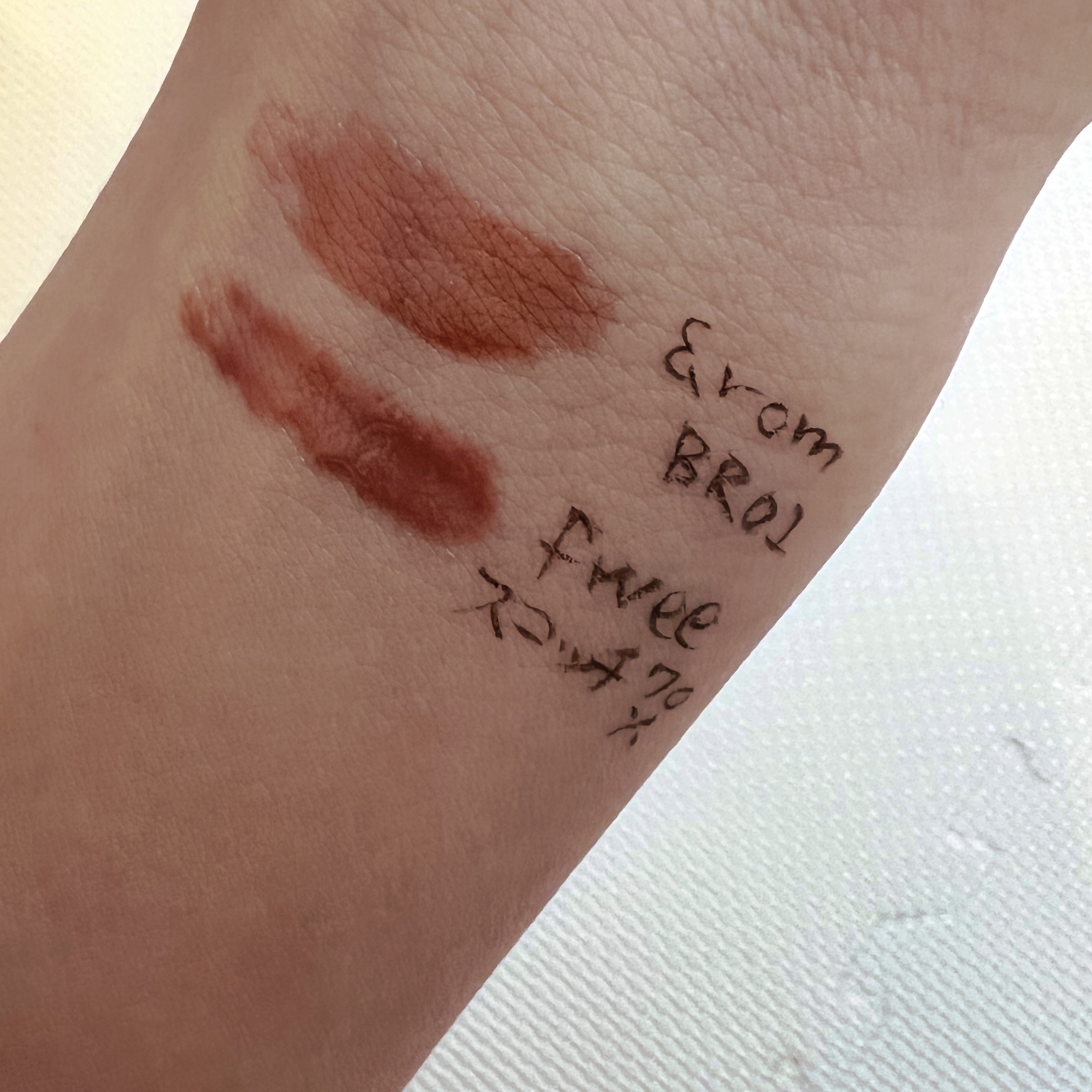 フィー 3Dボリューミンググロス/fwee/リップグロスを使ったクチコミ（2枚目）