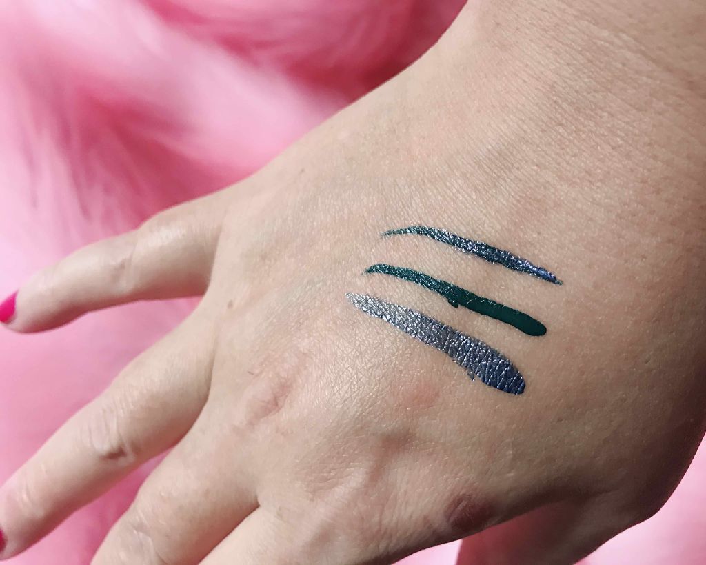 ミッドナイトカオスデュアルエンデッドアイライナー/NYX Professional Makeup/リキッドアイライナーを使ったクチコミ(2枚目)