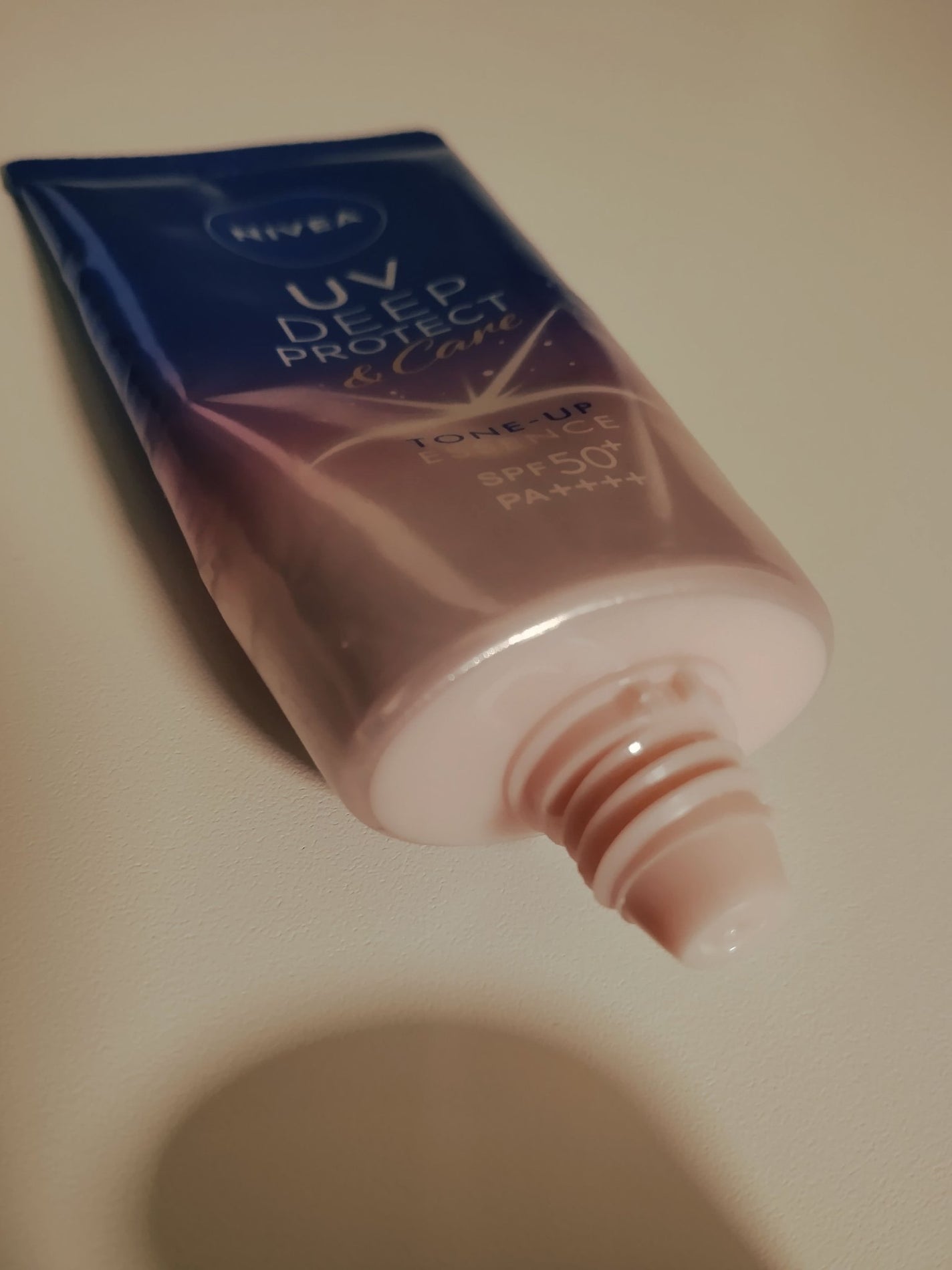 ニベアUV ディープ プロテクト&ケア トーンアップ エッセンス/ニベア/日焼け止めローションを使ったクチコミ(2枚目)