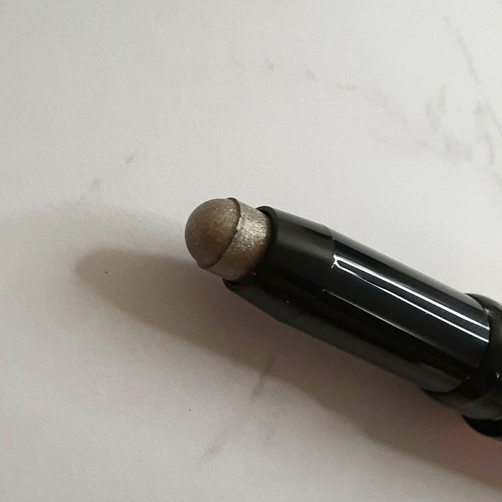 マッドアイ コントラスト デュオシャドウ ASH GREEN / PEARLY GREEN/GUERLAIN/スティックアイシャドウを使ったクチコミ（2枚目）