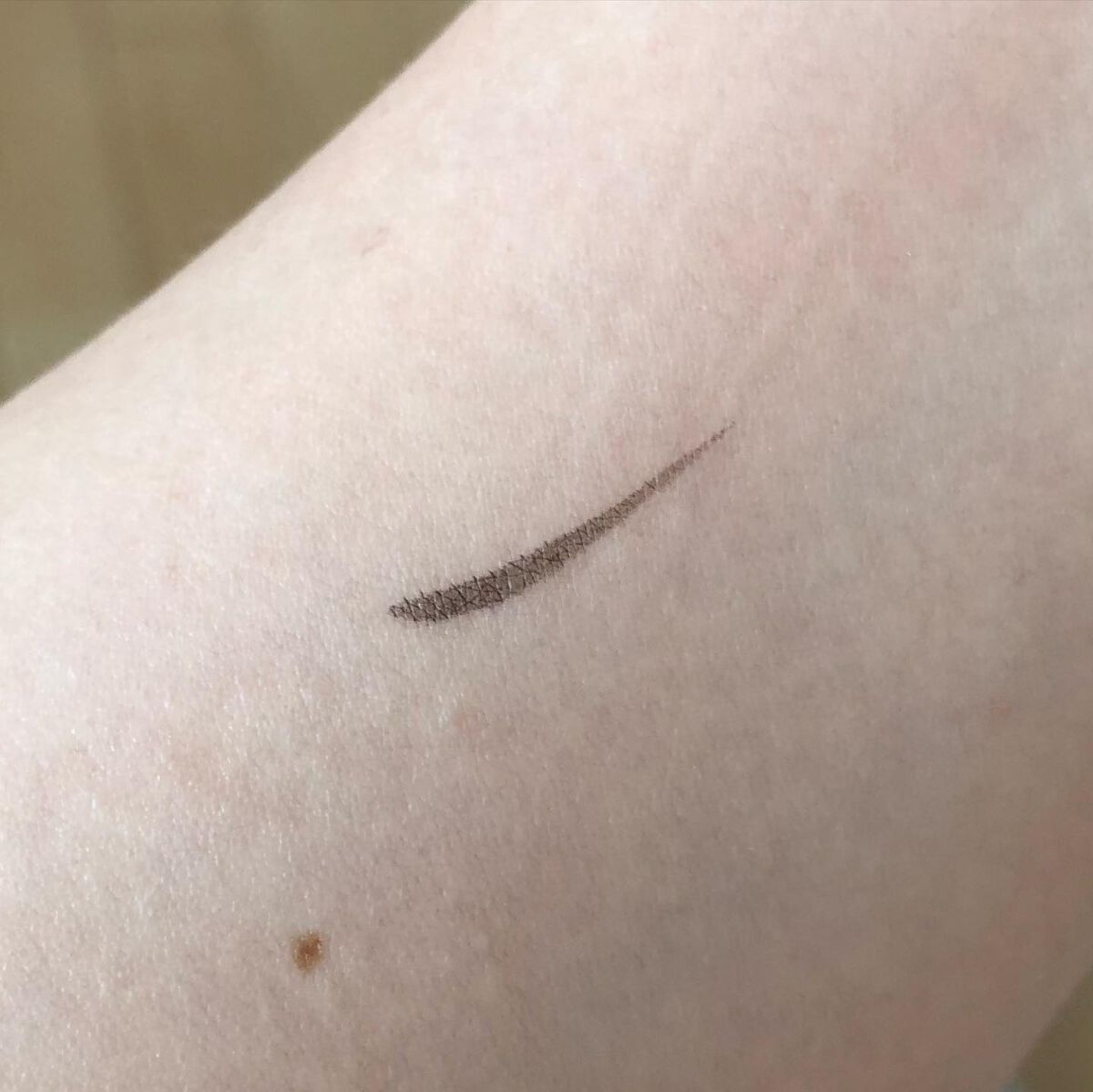 スキルレスライナー/LUMIURGLAS/リキッドアイライナーを使ったクチコミ(3枚目)