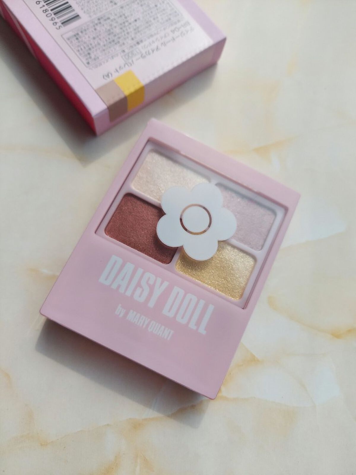 デイジードール アイカラー パレット/DAISY DOLL by MARY QUANT/アイシャドウパレットを使ったクチコミ（1枚目）