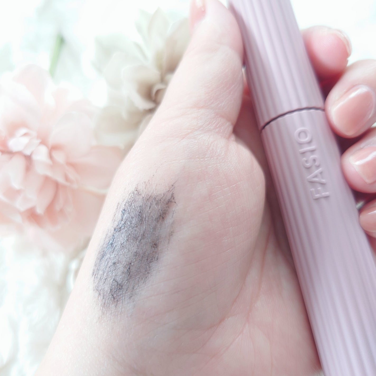 まつパ級 フィルム マスカラ (ロング&ボリューム)/FASIO/マスカラを使ったクチコミ(4枚目)