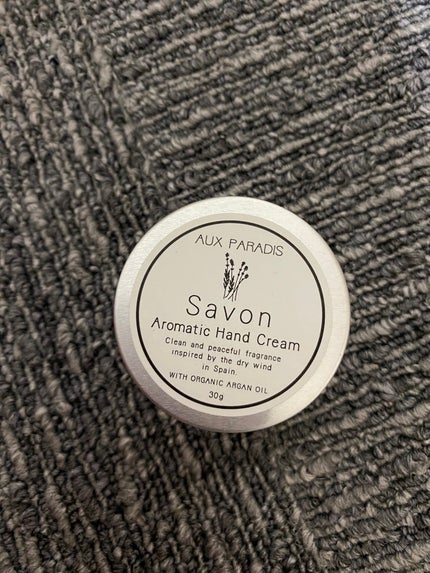 AUX PARADIS アロマティック ハンドクリーム #04 Savonのクチコミ「AUX PARADIS
アロマティック ハンドクリーム Sabon
香り、持続力が素晴らしい.....」(1枚目)