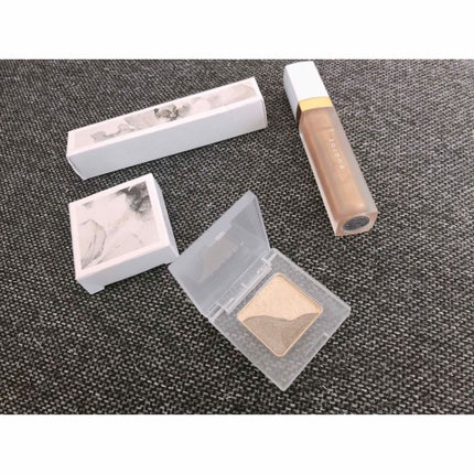 トーン ペタル アイシャドウ 26:ゴールドアッシュ/to/one/アイシャドウパレットの画像