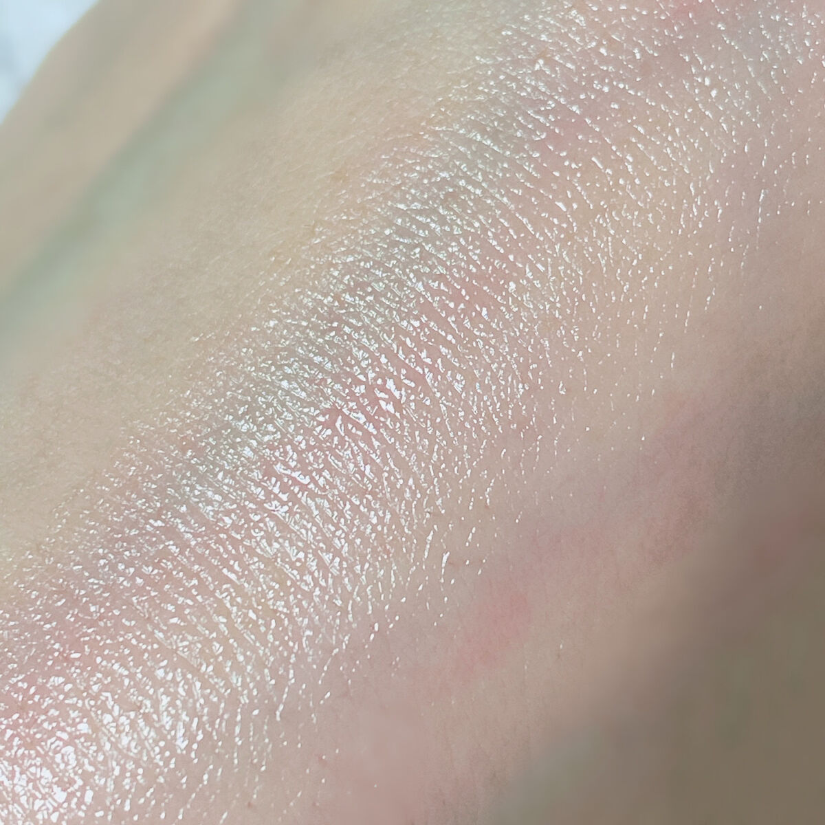 モイストピュアカラーリップ/ニベア/リップクリームを使ったクチコミ（3枚目）