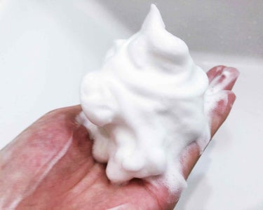 Cure スペシャルパウダーソープCureのクチコミ「毎日使えてモッコモコ泡が気持ちのいい﻿
酵素洗顔をレビュー☝️💓﻿
﻿
﻿
﻿
以前使い切りコ.....」（3枚目）