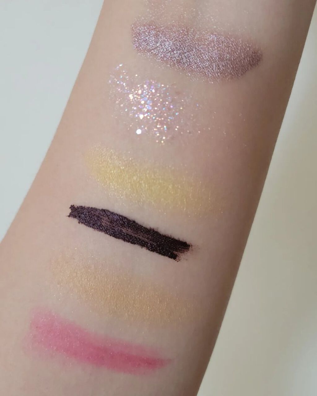 トーン ペタル アイシャドウ/to/one/アイシャドウパレットを使ったクチコミ（3枚目）