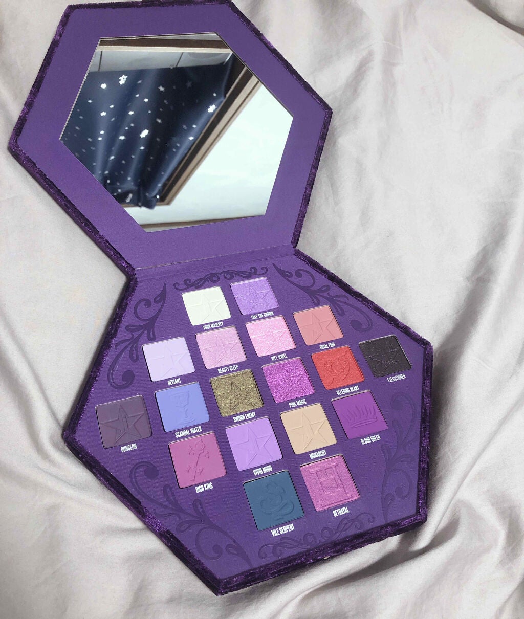 BLOOD LUST ARTISTRY PALETTE/Jeffree Star Cosmetics/アイシャドウパレットを使ったクチコミ(2枚目)