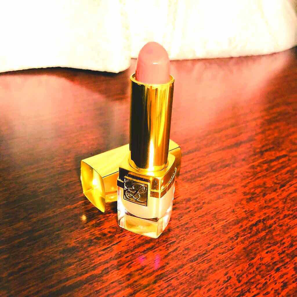 ピュア カラー クリスタル シアー リップスティック/ESTEE LAUDER/口紅を使ったクチコミ（1枚目）