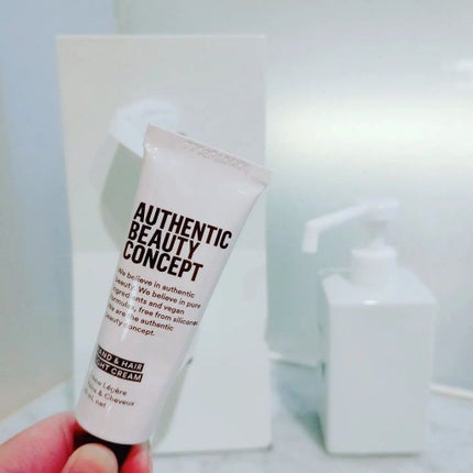 ハンド&ヘア ライトセラム/AUTHENTIC BEAUTY CONCEPT/ハンドクリームを使ったクチコミ(1枚目)