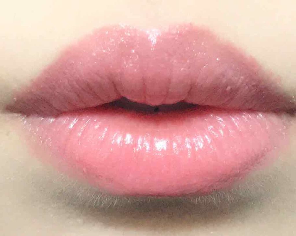 ラ プティット ローブ ノワール リップ/GUERLAIN/口紅を使ったクチコミ(2枚目)