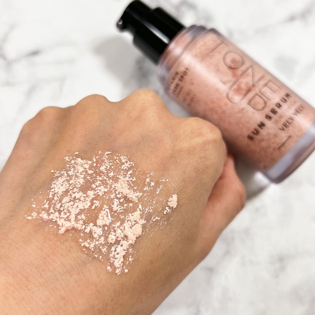 ビタミントーンアップサンセラム/VELY VELY/日焼け止めローションを使ったクチコミ(4枚目)