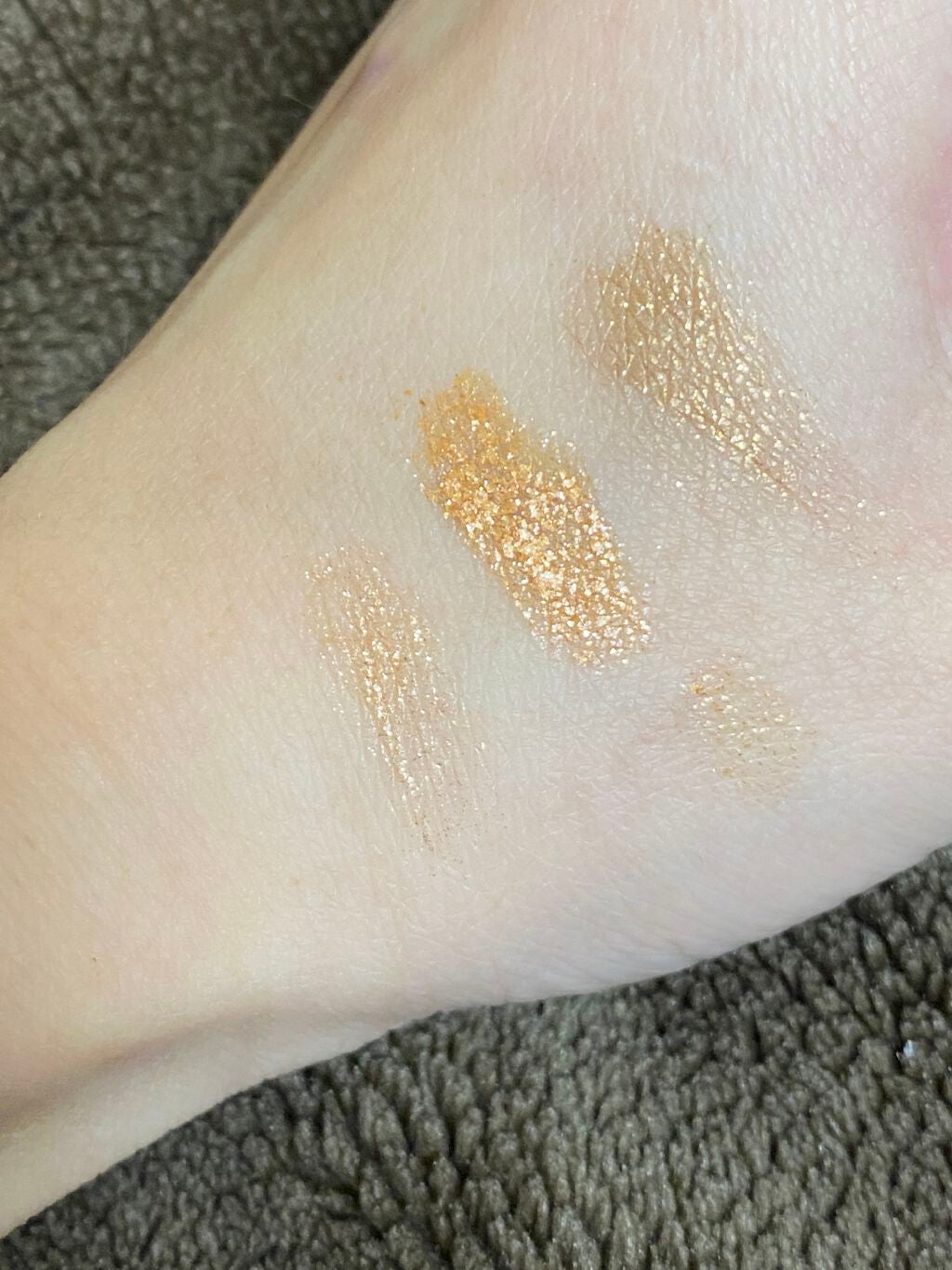 セルフィーフィックスピグメント/Witch's Pouch/単色アイシャドウを使ったクチコミ(3枚目)