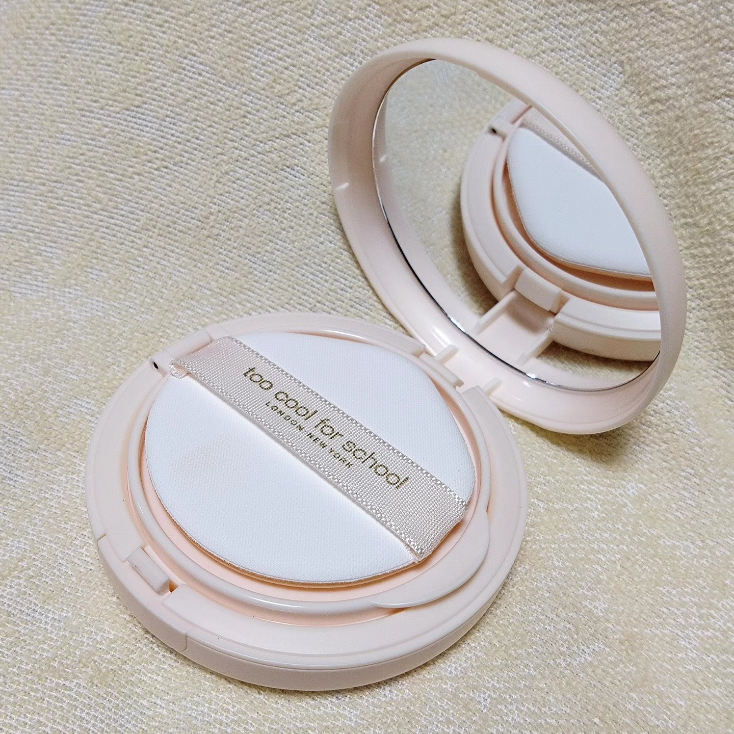 フィクシングヌードフィットクッション #2C クールペタル/too cool for school/クッションファンデーションを使ったクチコミ（3枚目）