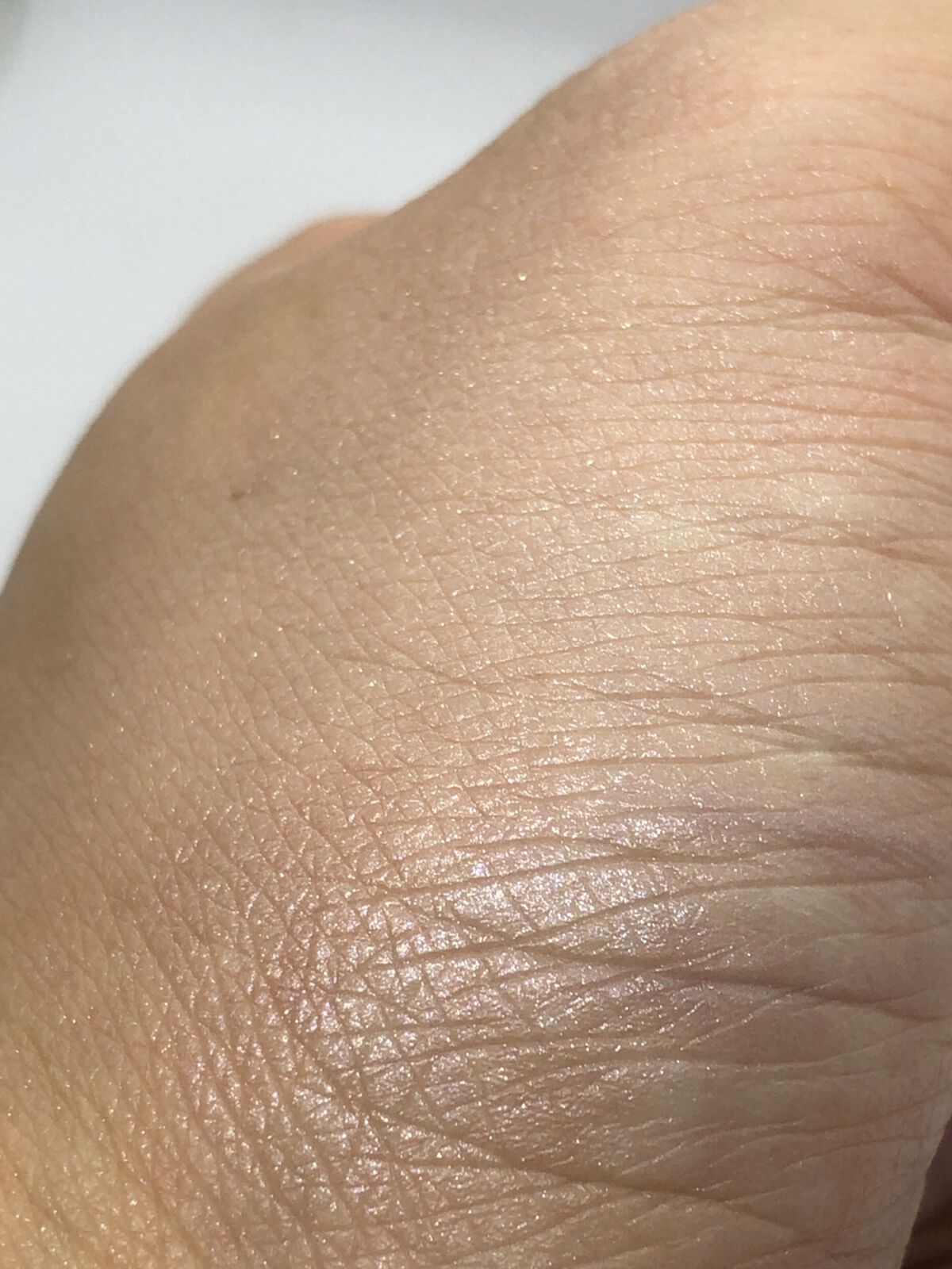 パールグロウニュアンサー/CEZANNE/パウダーハイライトを使ったクチコミ（3枚目）