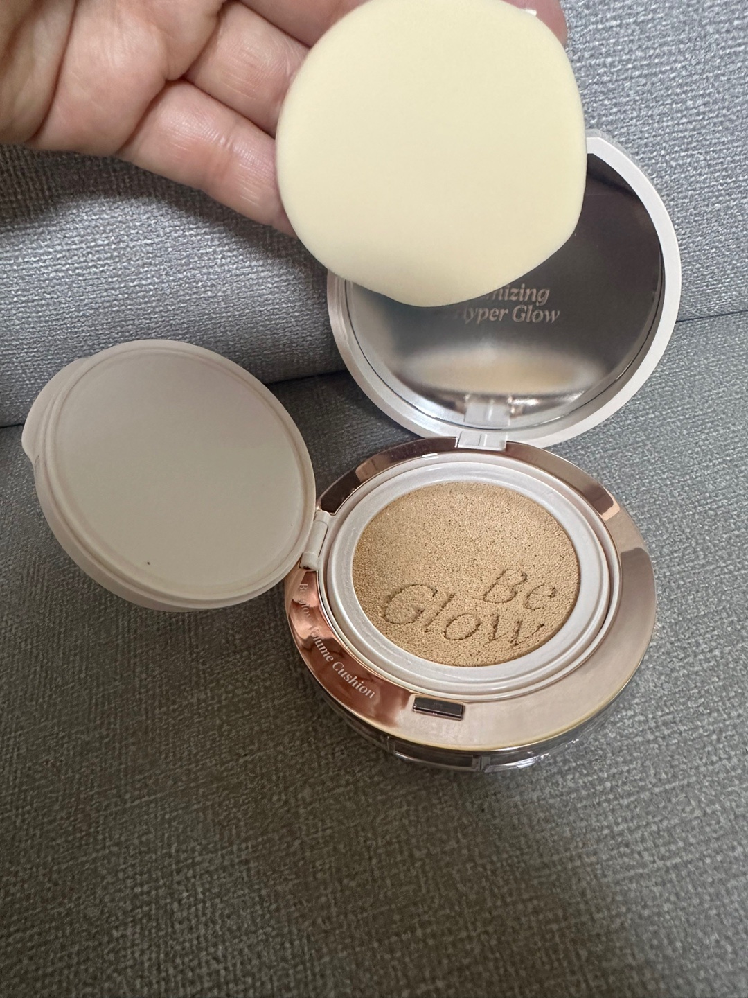 エスポア ビーグロー ボリュームクッション 22 ペタル/espoir/クッションファンデーションを使ったクチコミ（2枚目）