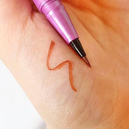 「密着アイライナー」ショート筆リキッド/デジャヴュ/リキッドアイライナーを使ったクチコミ(2枚目)