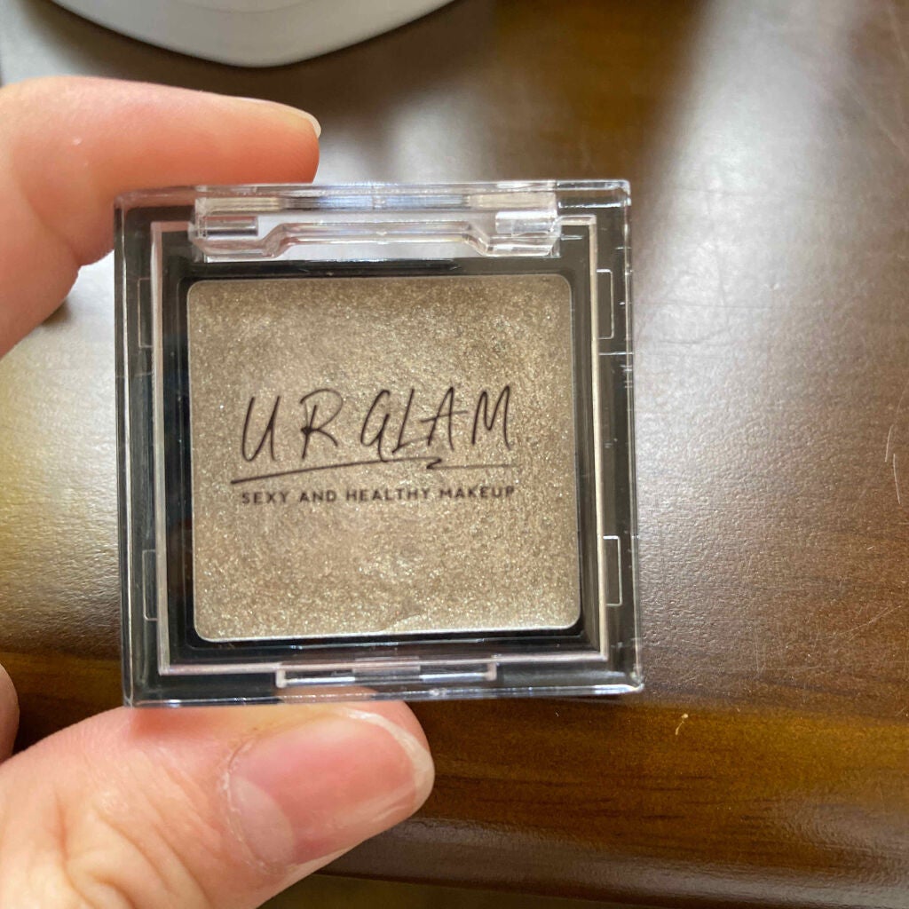 UR GLAM POWDER EYESHADOW/U R GLAM/単色アイシャドウを使ったクチコミ(1枚目)