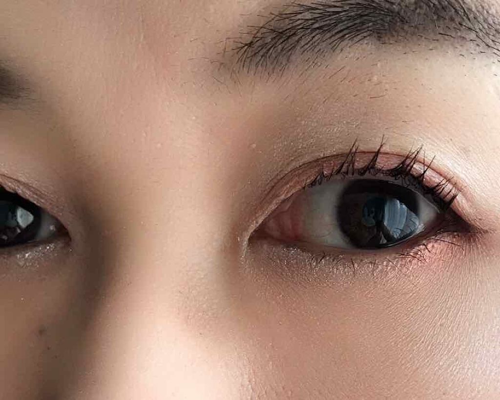 UR GLAM　POWDER EYESHADOW/U R GLAM/単色アイシャドウを使ったクチコミ（2枚目）