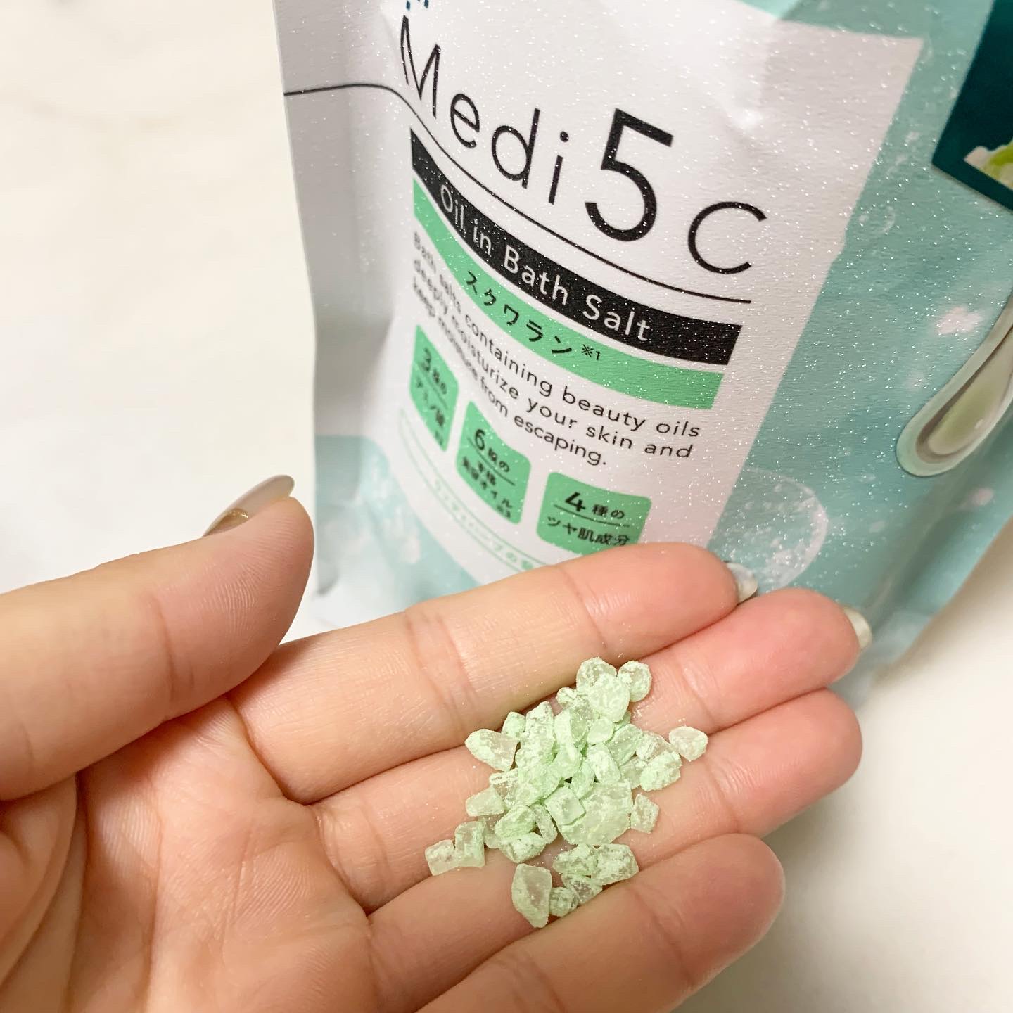 薬用オイルinバスソルト  ビタミンC誘導体 /Medi5C/ボディグッズを使ったクチコミ（2枚目）