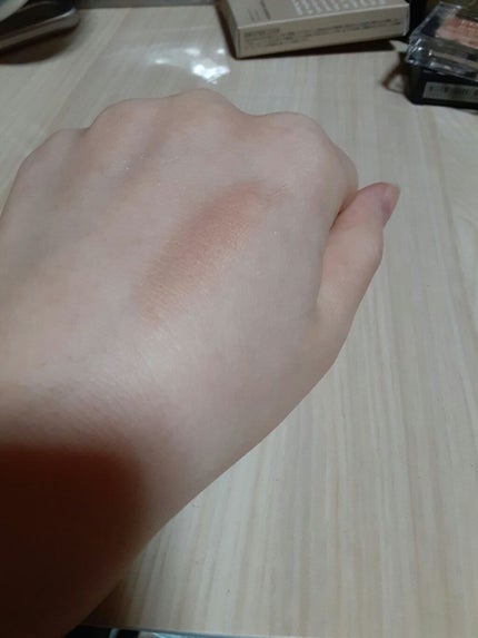 ミネラルマルチパウダー/エトヴォス/単色アイシャドウを使ったクチコミ(2枚目)