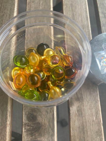 ヘアーオイル【ニュートリカラー】/ellips/ヘアオイルを使ったクチコミ(9枚目)