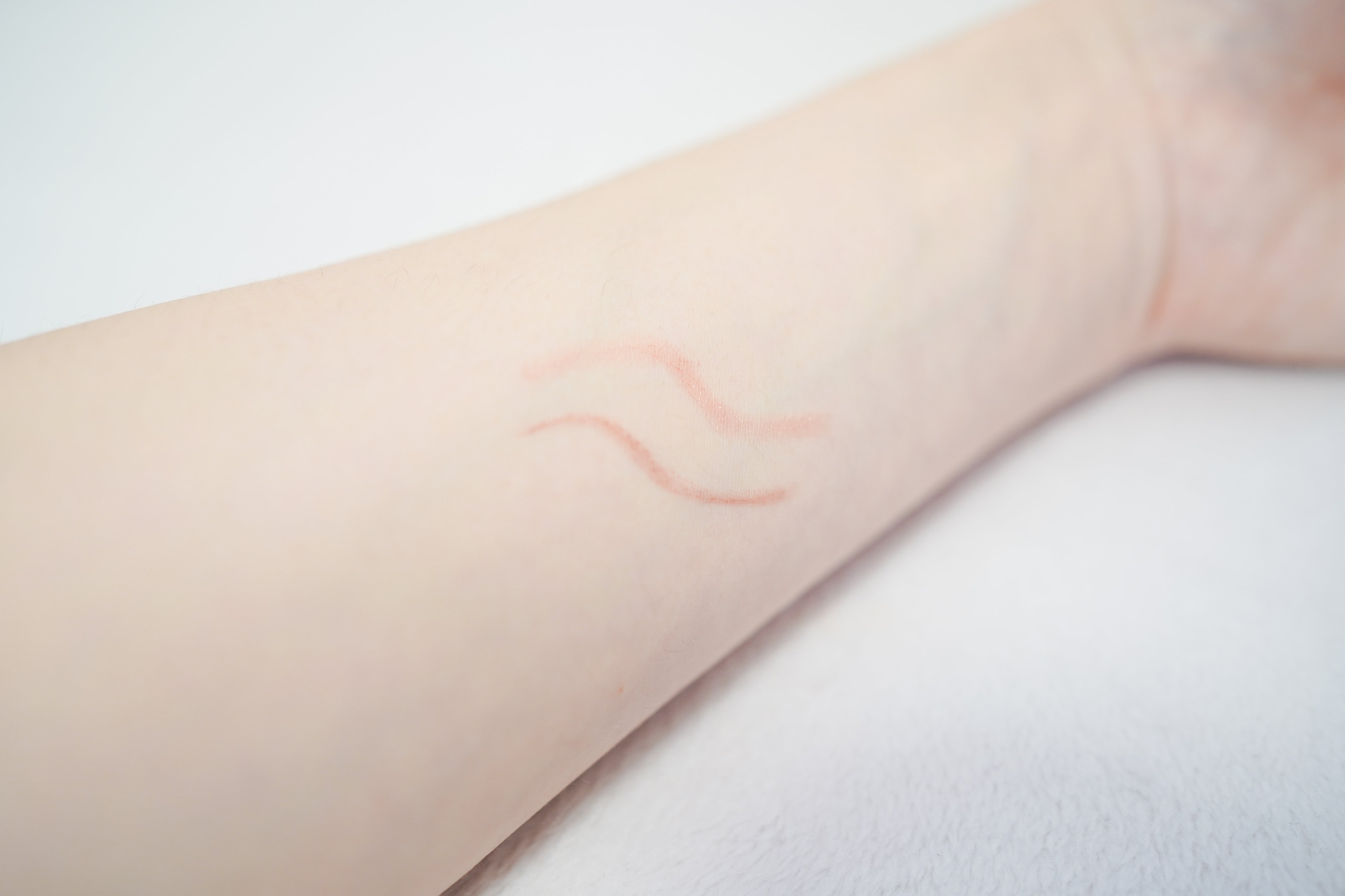 ぷっくりアイカラーペンシル/ミゼルエディ/スティックアイシャドウを使ったクチコミ（2枚目）