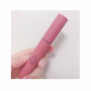 
韓国コスメ🇰🇷3CE💄

ベルベットリップティント💄

🌸GO NOW🌸

マットだけど使いやすい色で
好みの色でお気に入り(〃ω〃)♡

3CEは可愛いのが沢山😍❤️

おかげで毎回迷います(笑)
