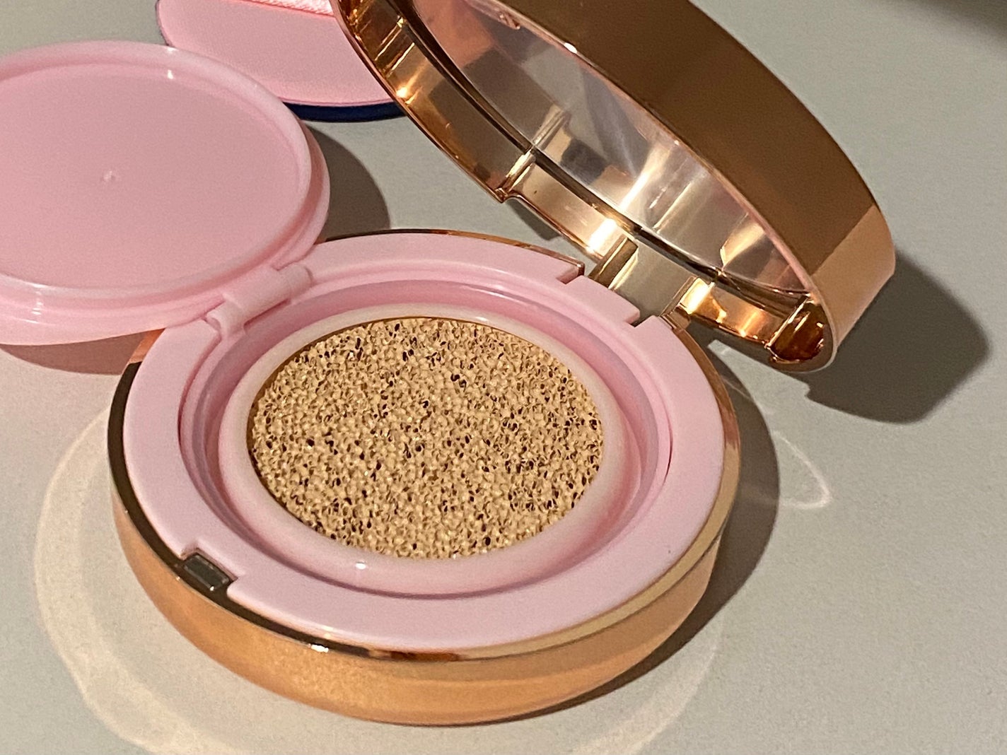 ピンクティーツリーカバープライマークッション/APLIN/クッションファンデーションを使ったクチコミ(2枚目)