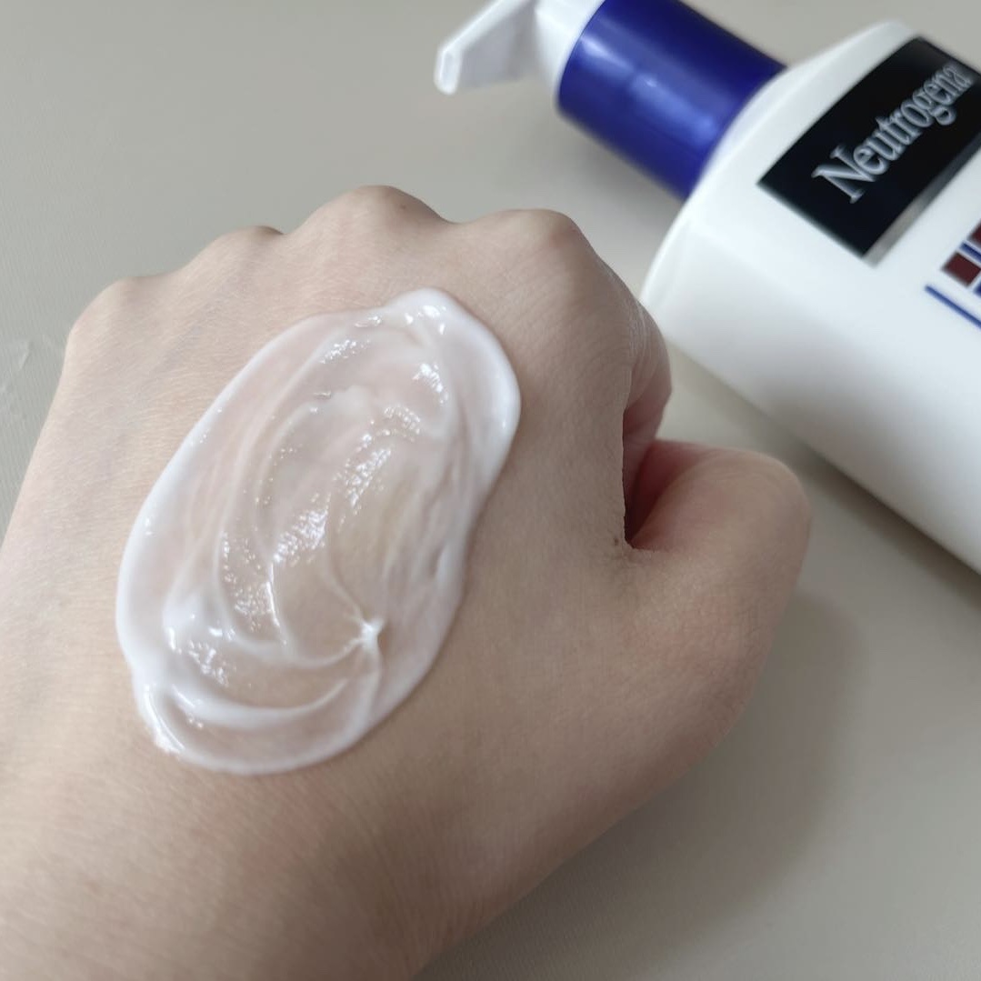 ノルウェー フォーミュラ ディープモイスチャー ボディミルク/Neutrogena/ボディミルクを使ったクチコミ（3枚目）